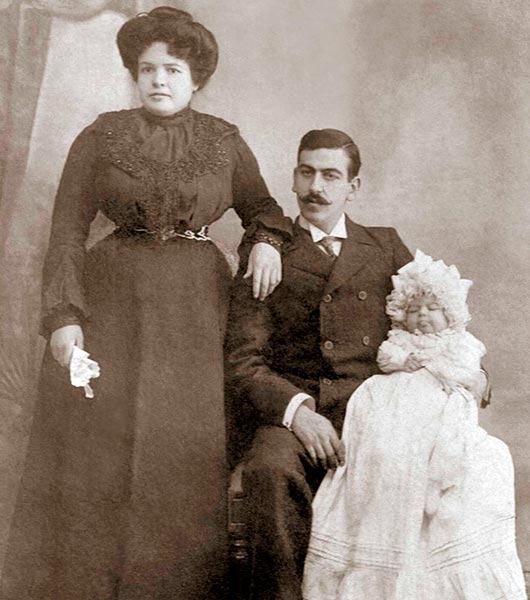 jose medina bebe